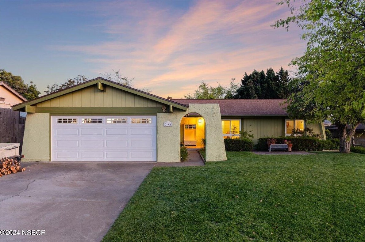296 Mountain View Dr, Santa Maria, CA 93455