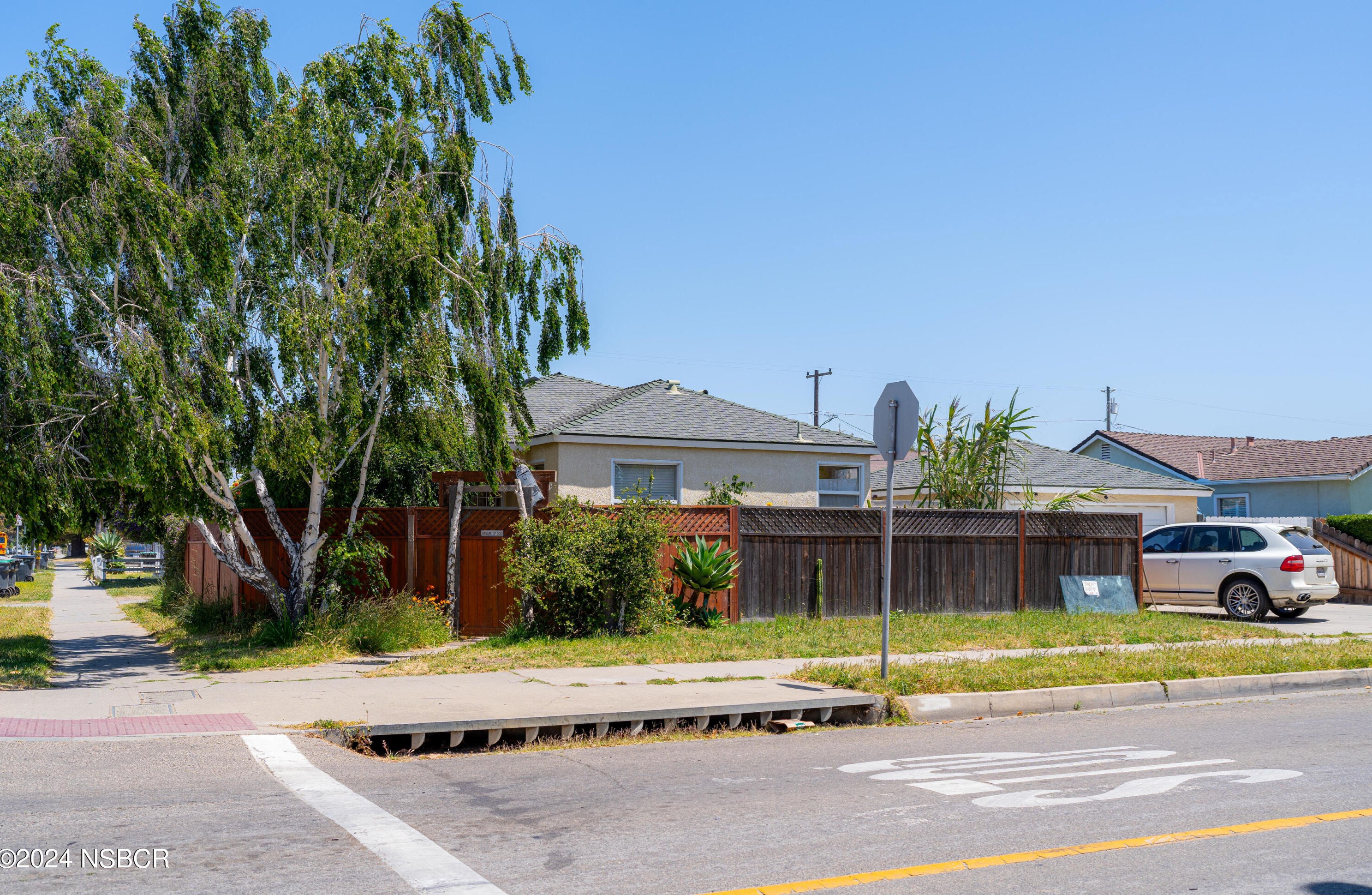 401 E Fesler St, Santa Maria, CA 93454