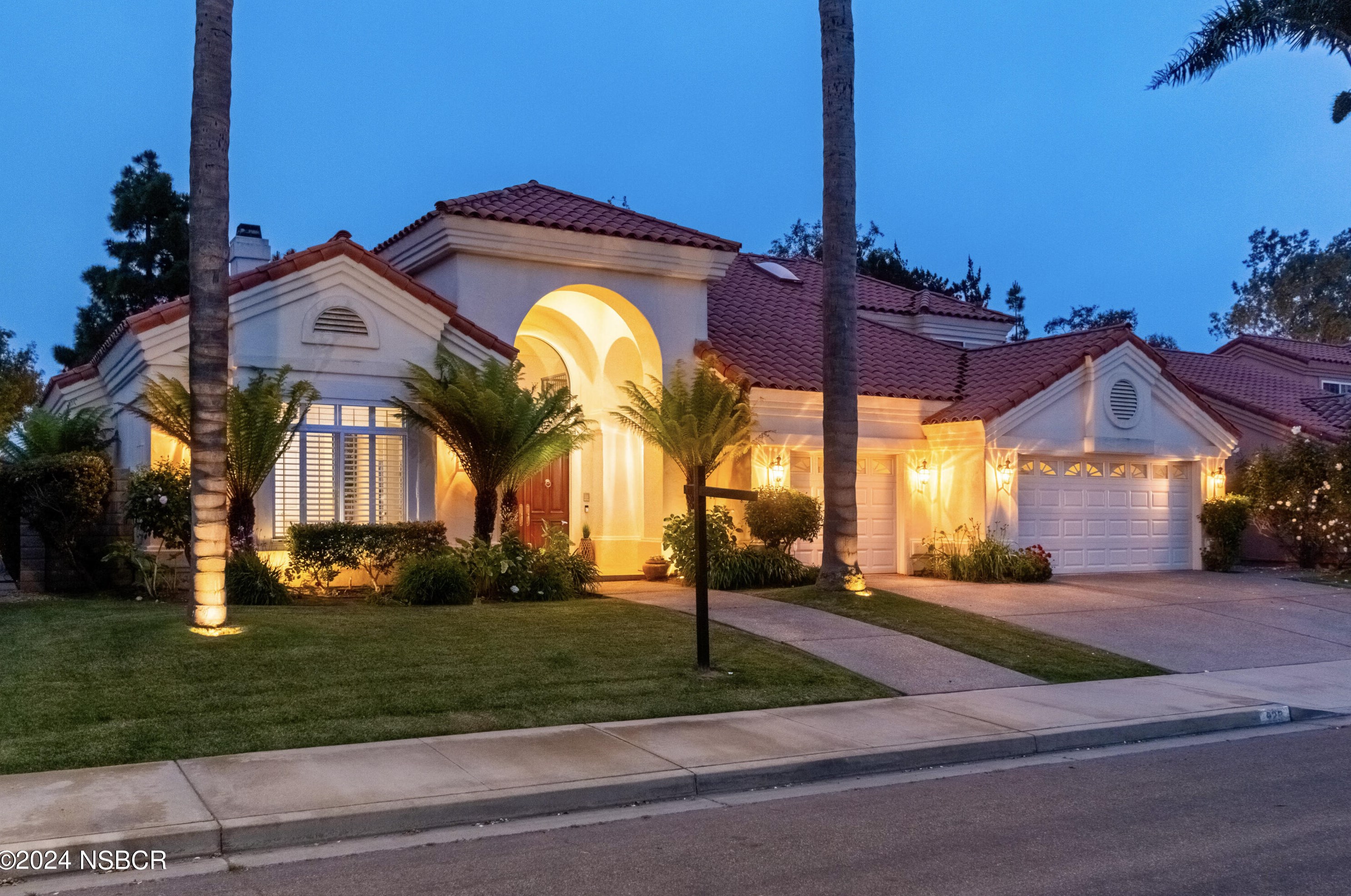 920 Fairway Vista Dr, Santa Maria, CA 93455-1520