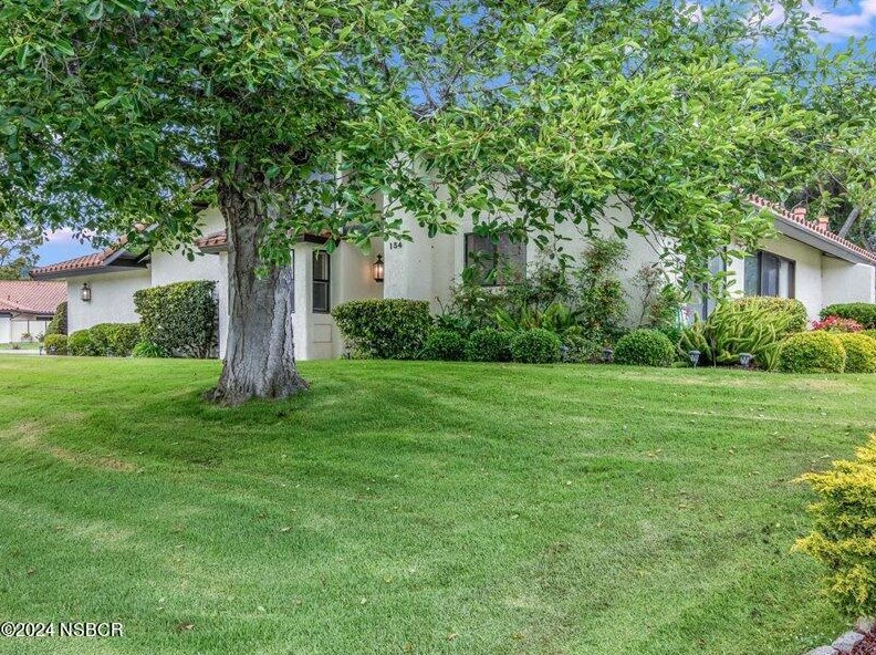 154 Oak Hill Dr, Lompoc, CA 93436-1120