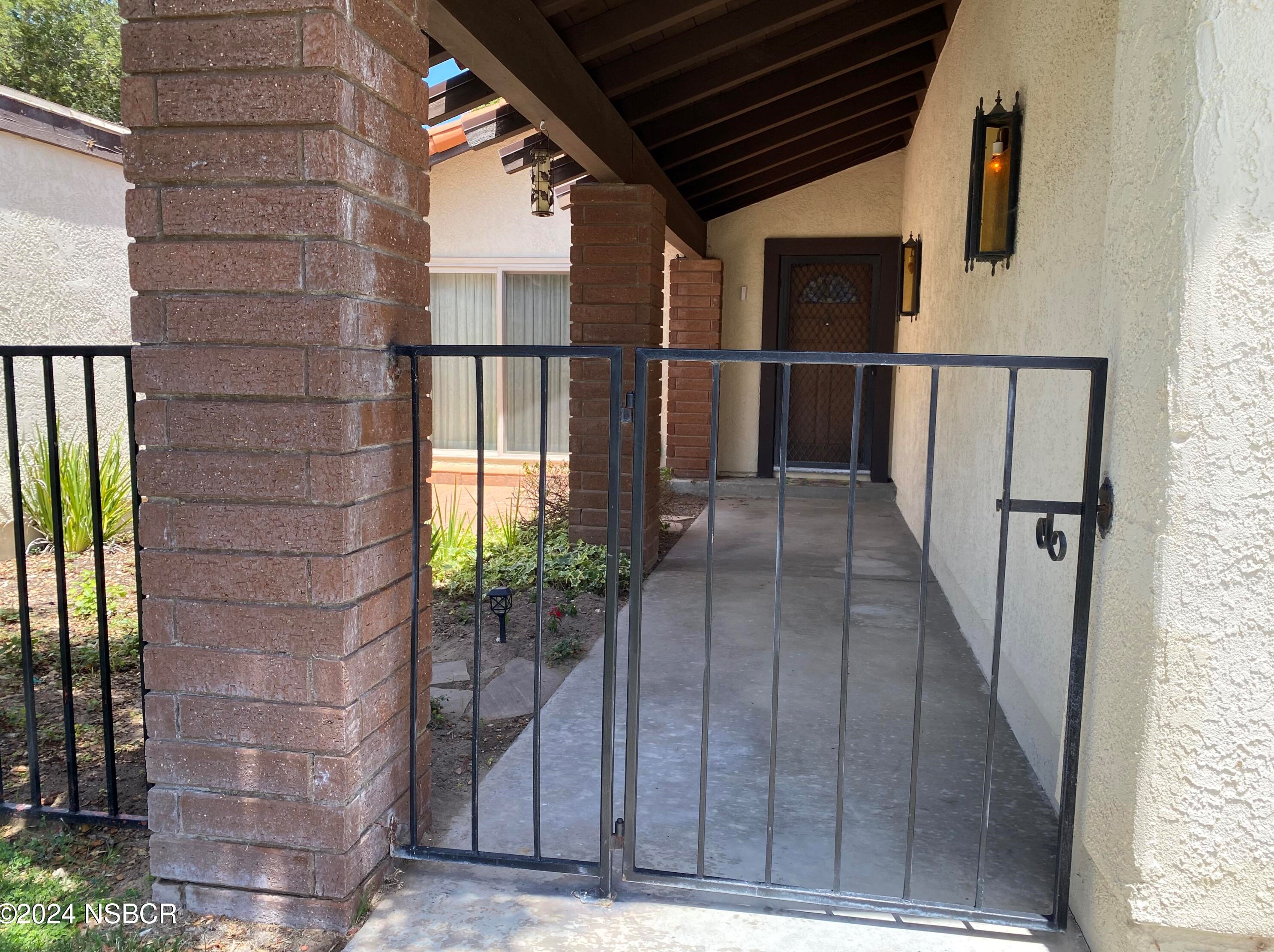 70 Stanford Cir, Lompoc, CA 93436-1113