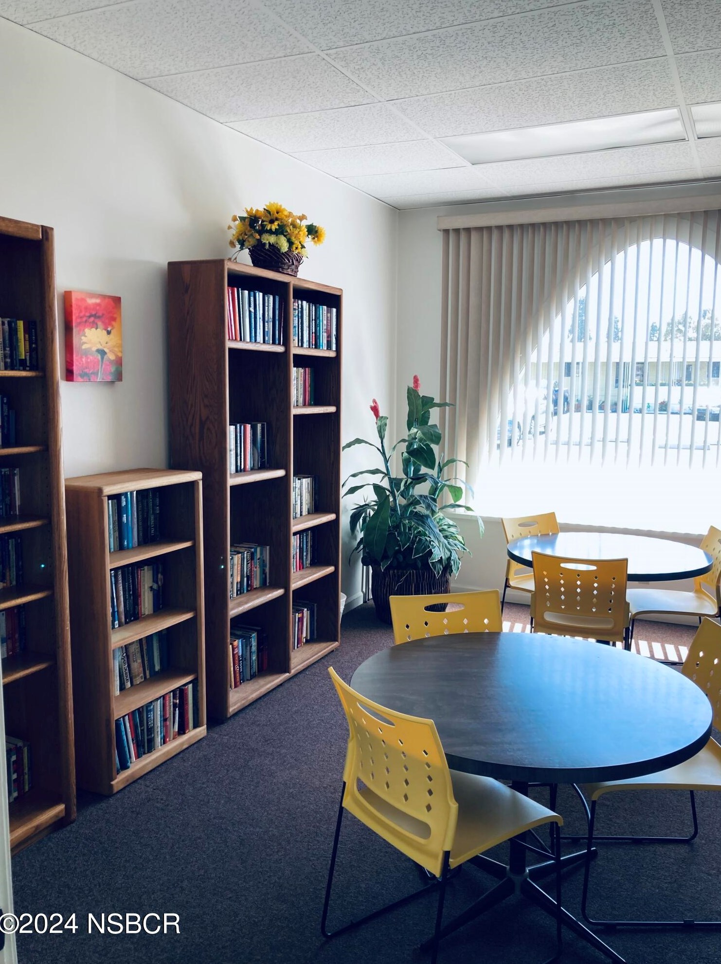 1701 Thornburg St, Santa Maria CA  93458-7411 exterior