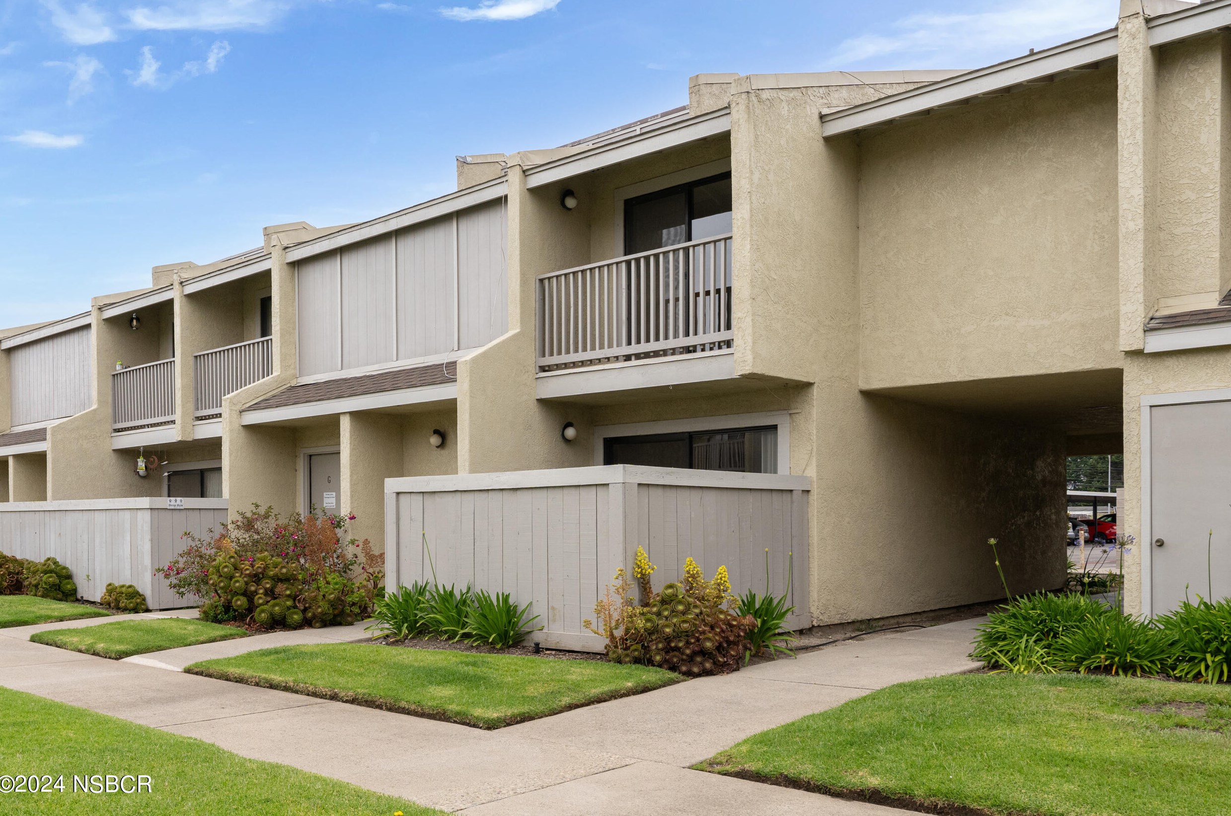 1113 W Cypress Ave #f, Lompoc, CA 93436