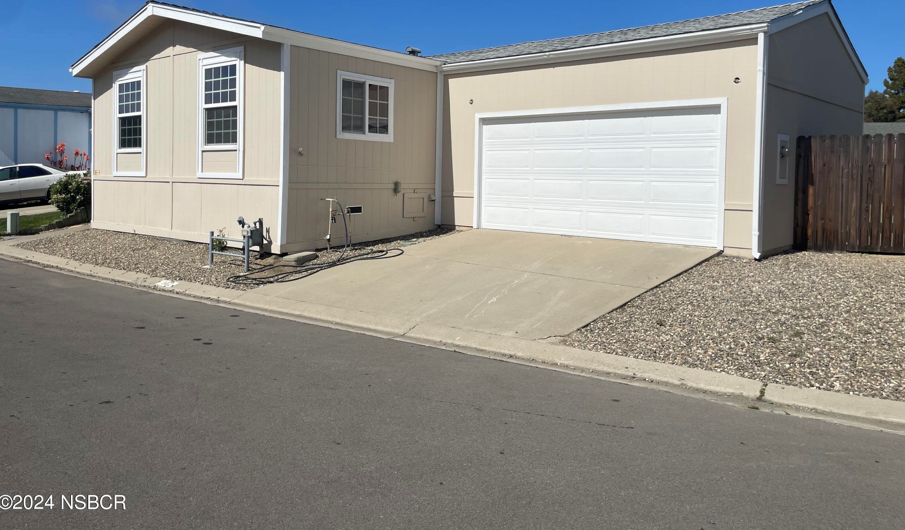 1317 N V St #142, Lompoc, CA 93436