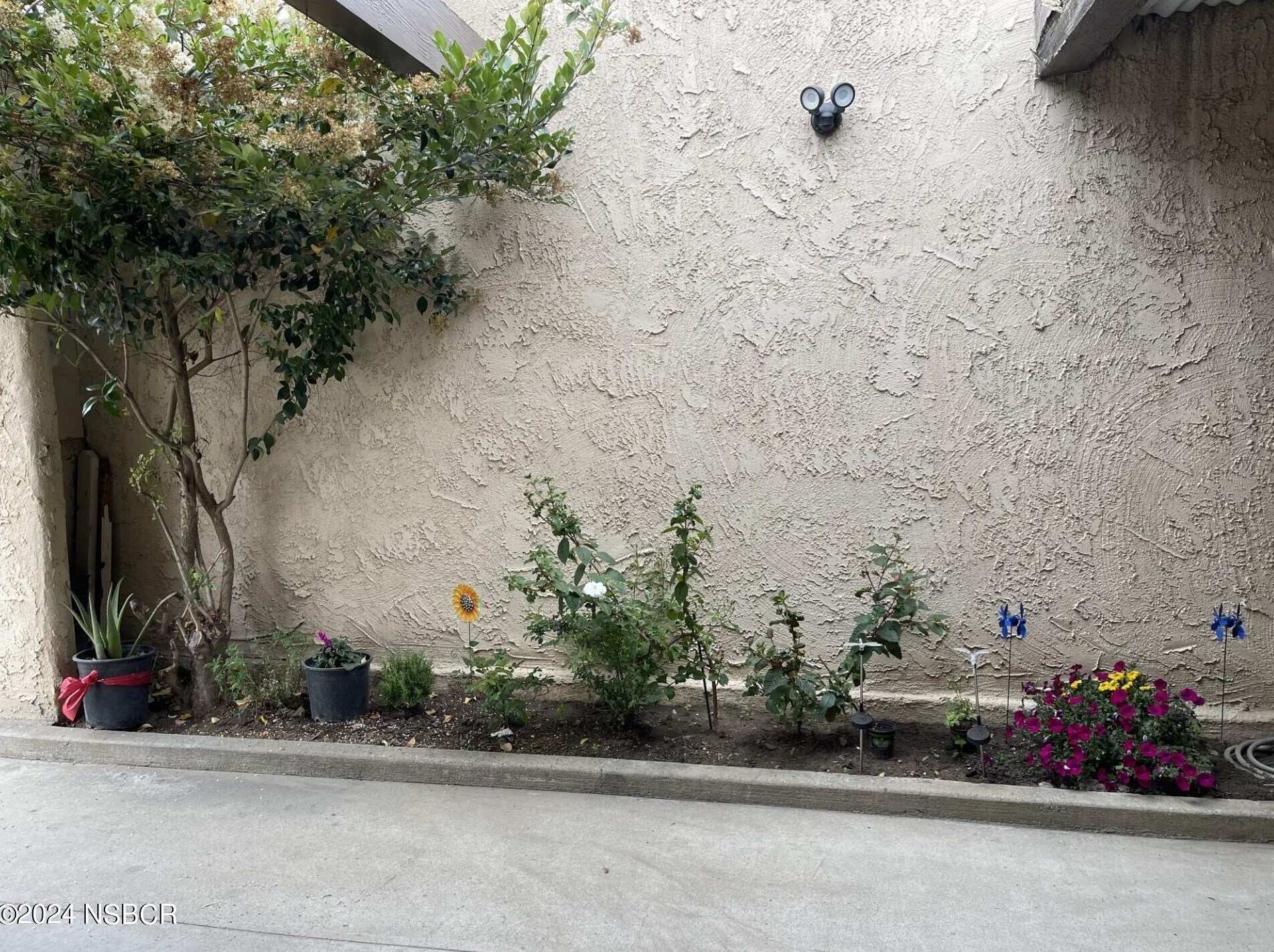 245 N Western Ave #1, Santa Maria, CA 93458