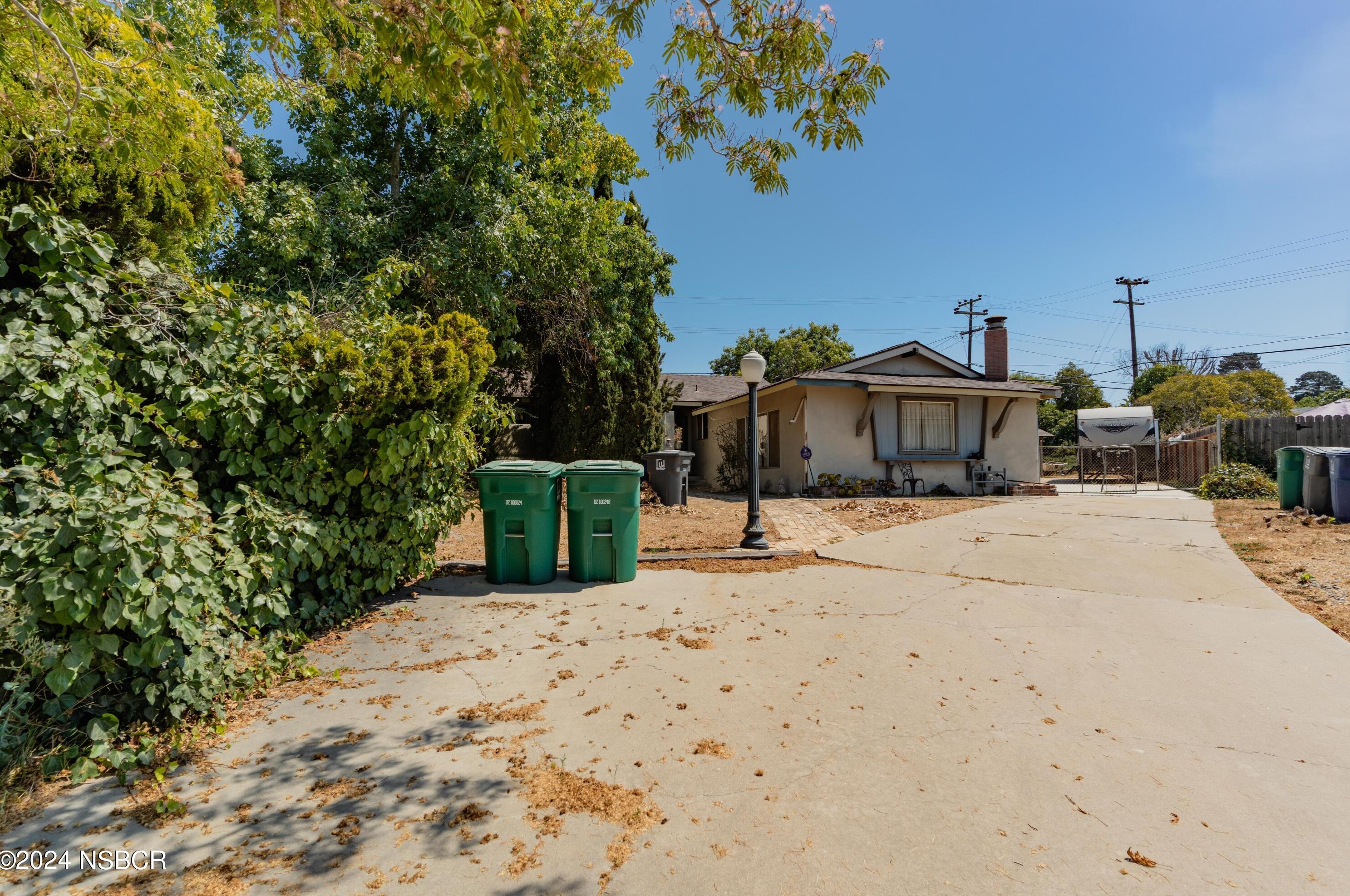 3894 Angeles Rd, Santa Maria, CA 93455-2942