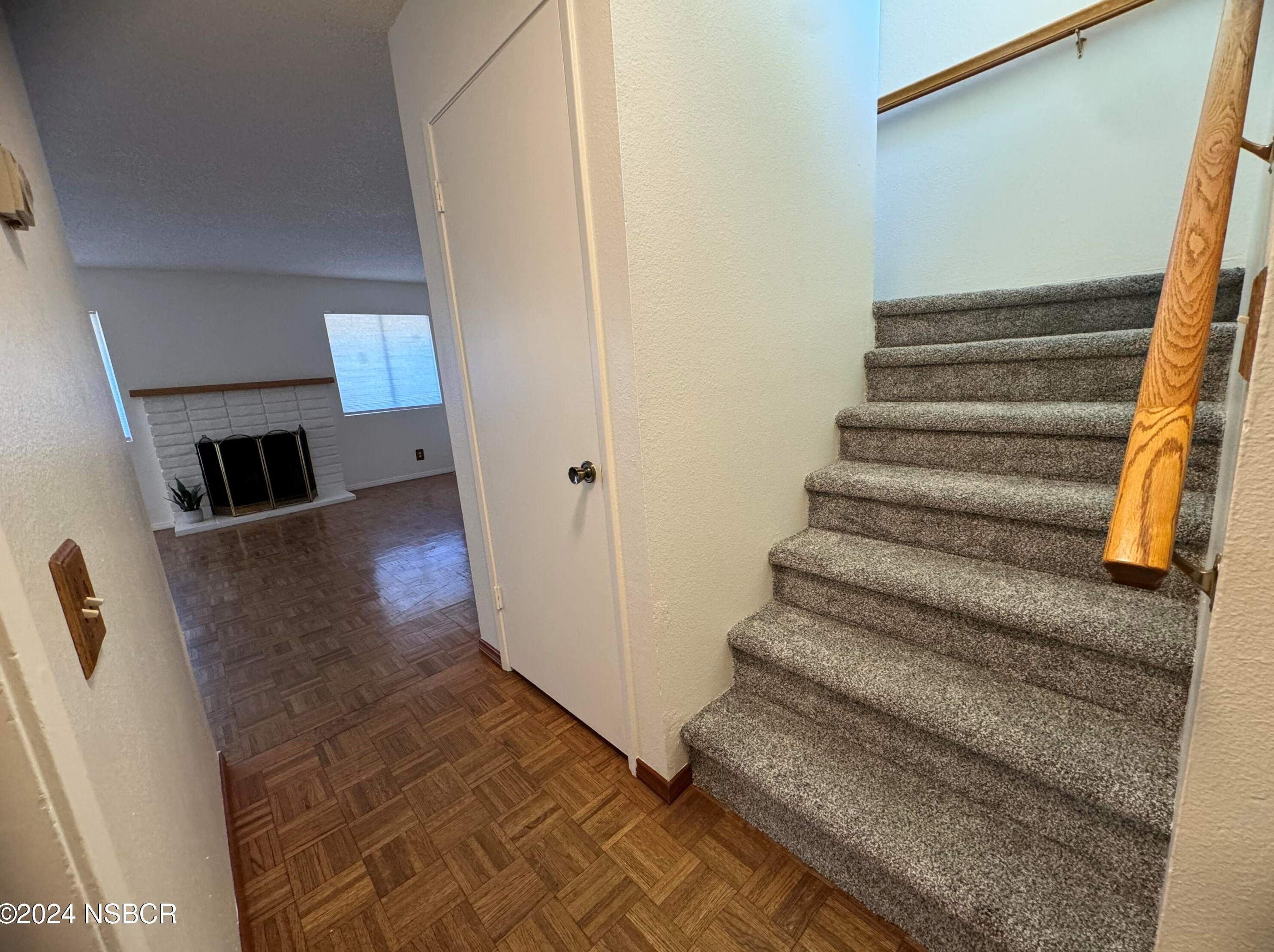 931 Cypress Ave, Lompoc, CA 93436-7010