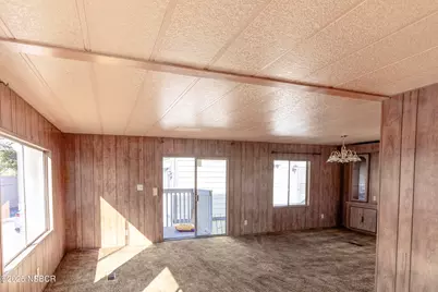 701 E Pine Avenue #182, Lompoc, CA 93436 - Photo 8