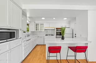 6193 Barrington Dr, Goleta, CA 93117 - Photo 14