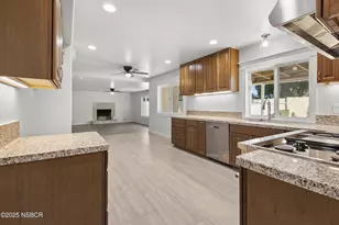 684 Clubhouse Dr, Santa Maria, CA 93455 - Photo 4