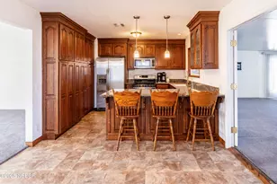 901 Arnold Ave, Lompoc, CA 93436 - Photo 6