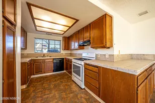 2439 S Country Club Village Dr, Santa Maria, CA 93455 - Photo 16