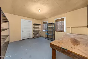 1060 Tremonto Rd, Santa Barbara, CA 93103 - Photo 32