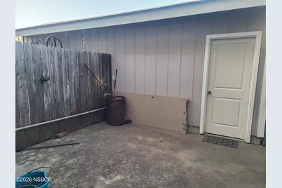 1011 W Walnut Avenue, Lompoc, CA 93436 - Photo 22