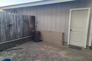 1011 W Walnut Ave, Lompoc, CA 93436 - Photo 22