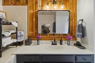 2123 Village Ln, Solvang, CA 93463 - Photo 26