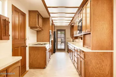 425 S J Street, Lompoc, CA 93436 - Photo 18