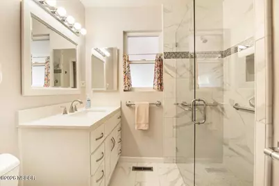 425 S J Street, Lompoc, CA 93436 - Photo 34