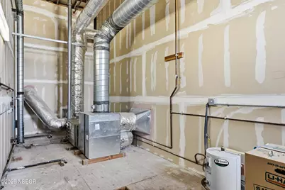 205 W Central Avenue, Lompoc, CA 93436 - Photo 16