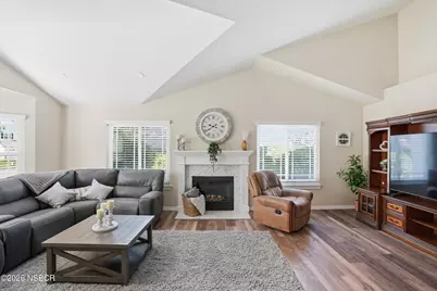 1541 Ashbrook Lane, Santa Maria, CA 93455 - Photo 6