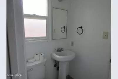 900 E College Avenue, Lompoc, CA 93436 - Photo 18