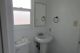 900 E College Ave, Lompoc, CA 93436 - Photo 18