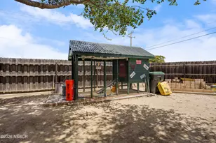 138 N E St, Lompoc, CA 93436 - Photo 30