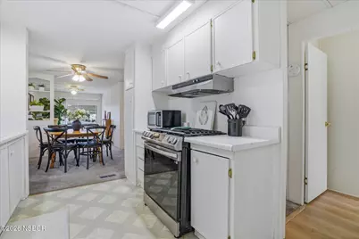 1202 Via Estio, Santa Maria, CA 93454 - Photo 16