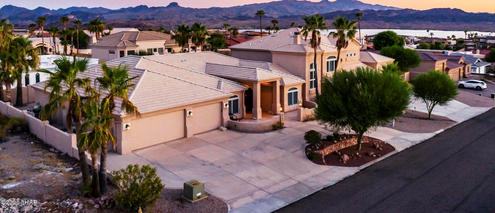 2156 Rudolph Dr, Lake Havasu City, AZ 86406-8106