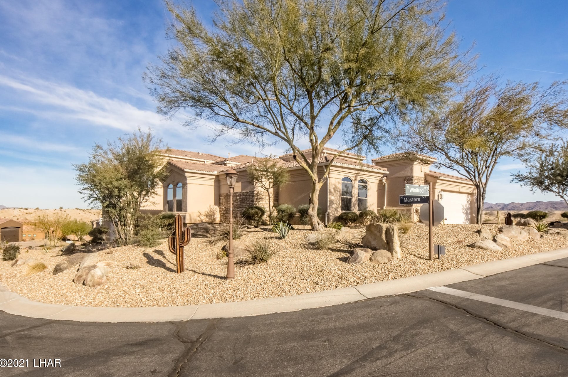 3746 Winifred Way, Lake Havasu City, AZ 86404