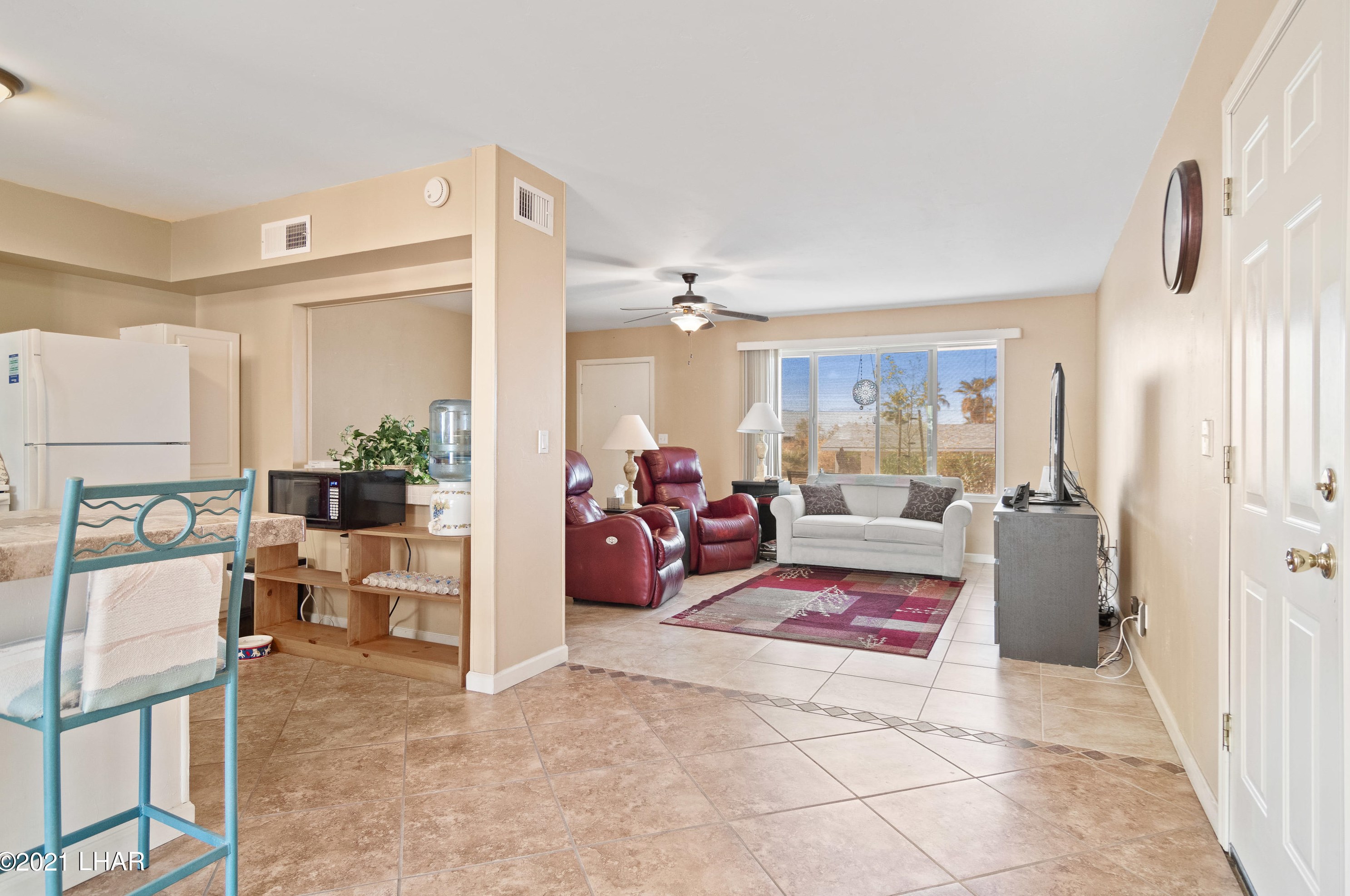 370 Corvair Dr, Lake Havasu City AZ  86406-7069 exterior