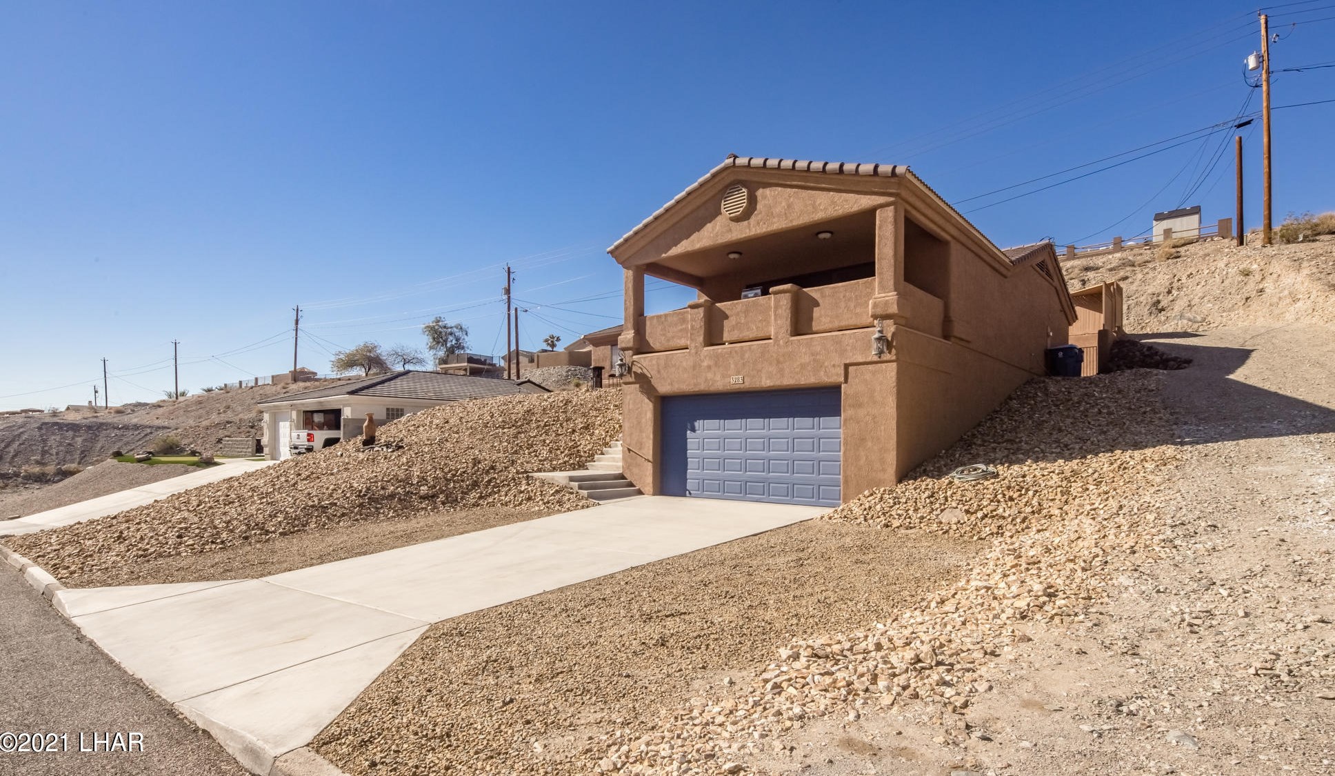 3283 Crestview Dr, Lake Havasu City, AZ 86404-4002
