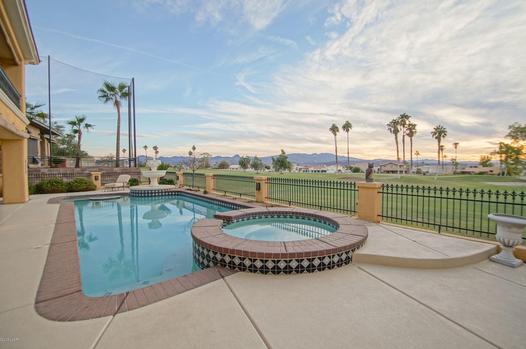 670 Via Del Lago, Lake Havasu City, AZ 86406