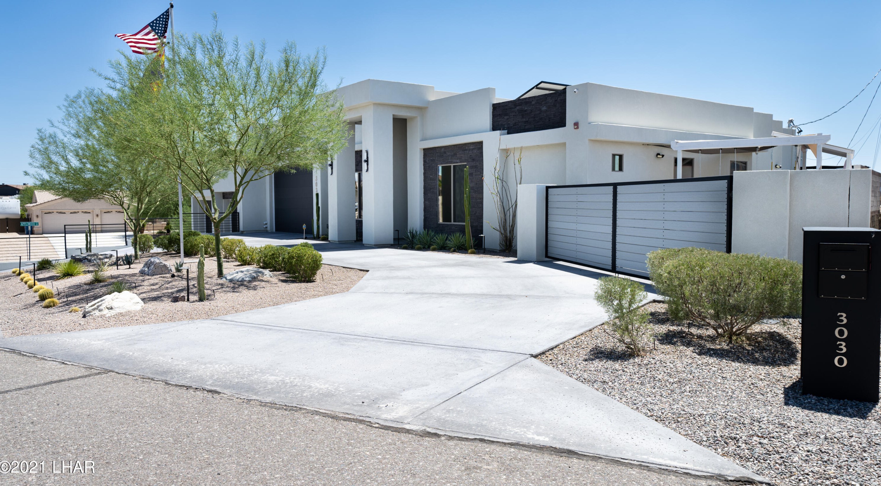3030 Green Acres Dr, Lake Havasu City, AZ 86404-3307