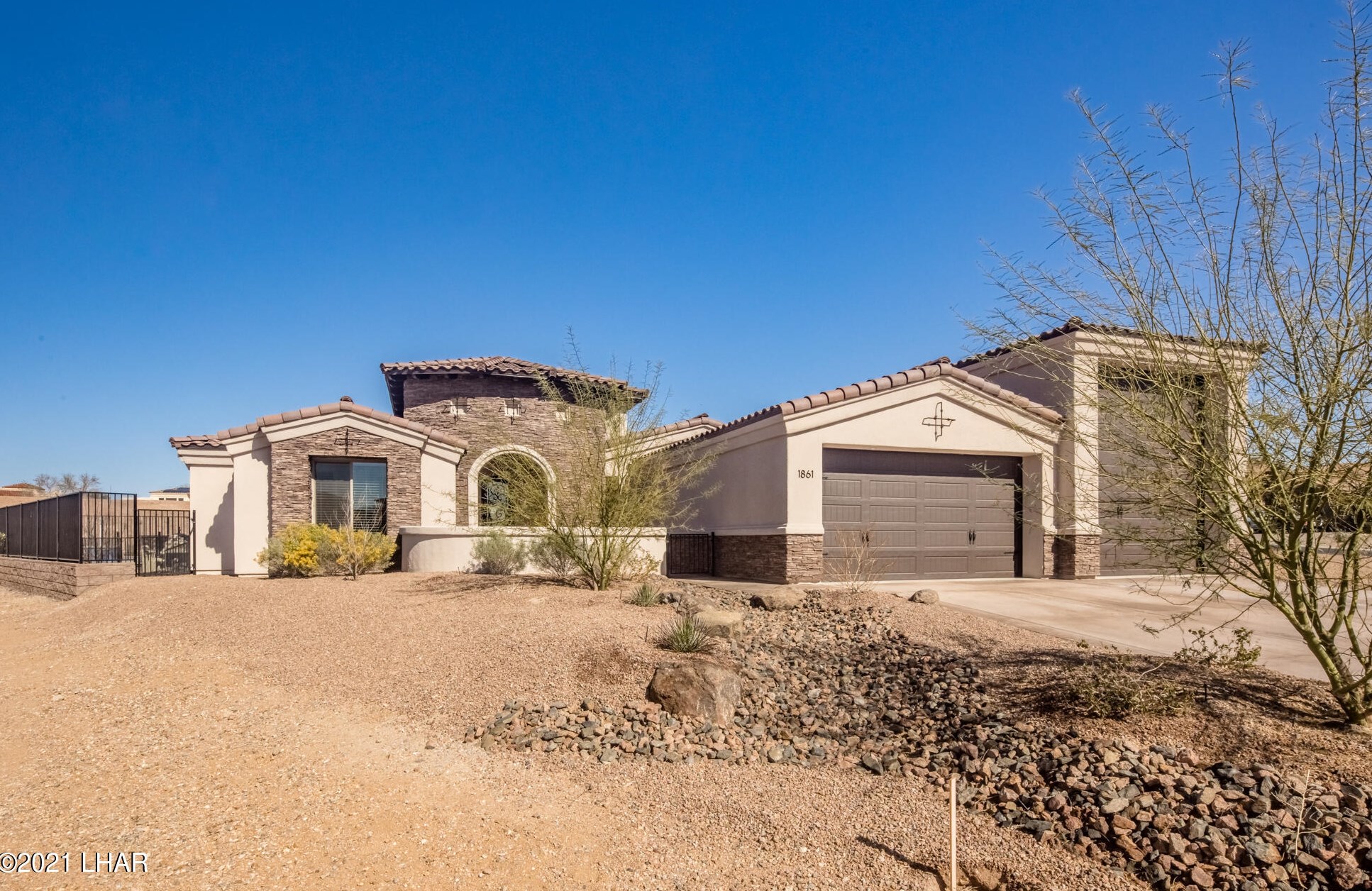 1861 Winifred Pl, Lake Havasu City, AZ 86404