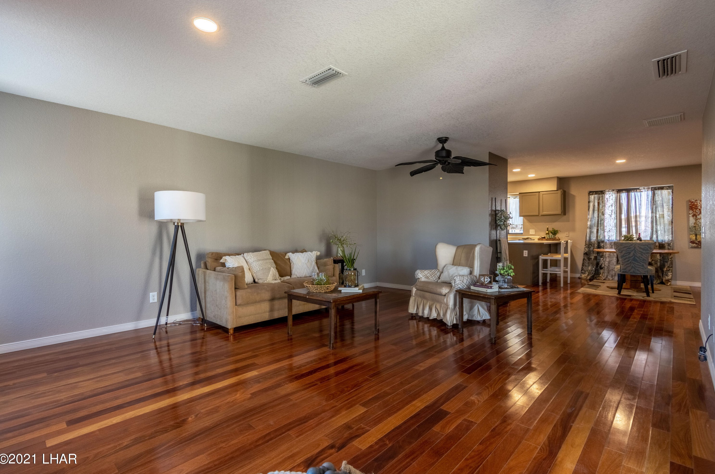 3330 Dolphin Dr, Lake Havasu City, AZ 86406