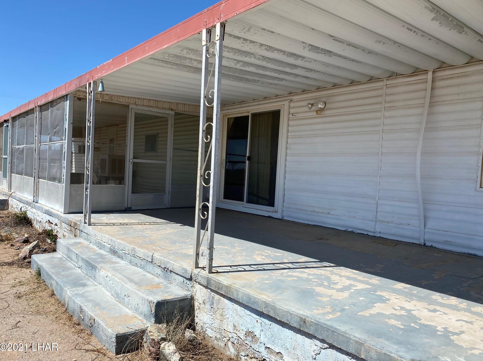 27697 Santa Fe, Bouse, AZ 85325
