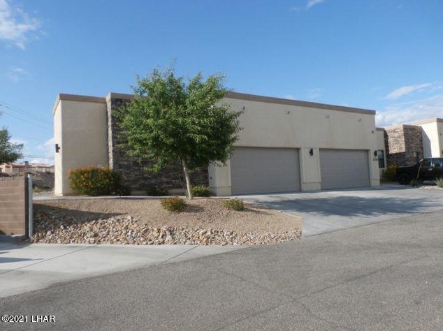 1145 Rolling Hills Dr, Lake Havasu City, AZ 86406