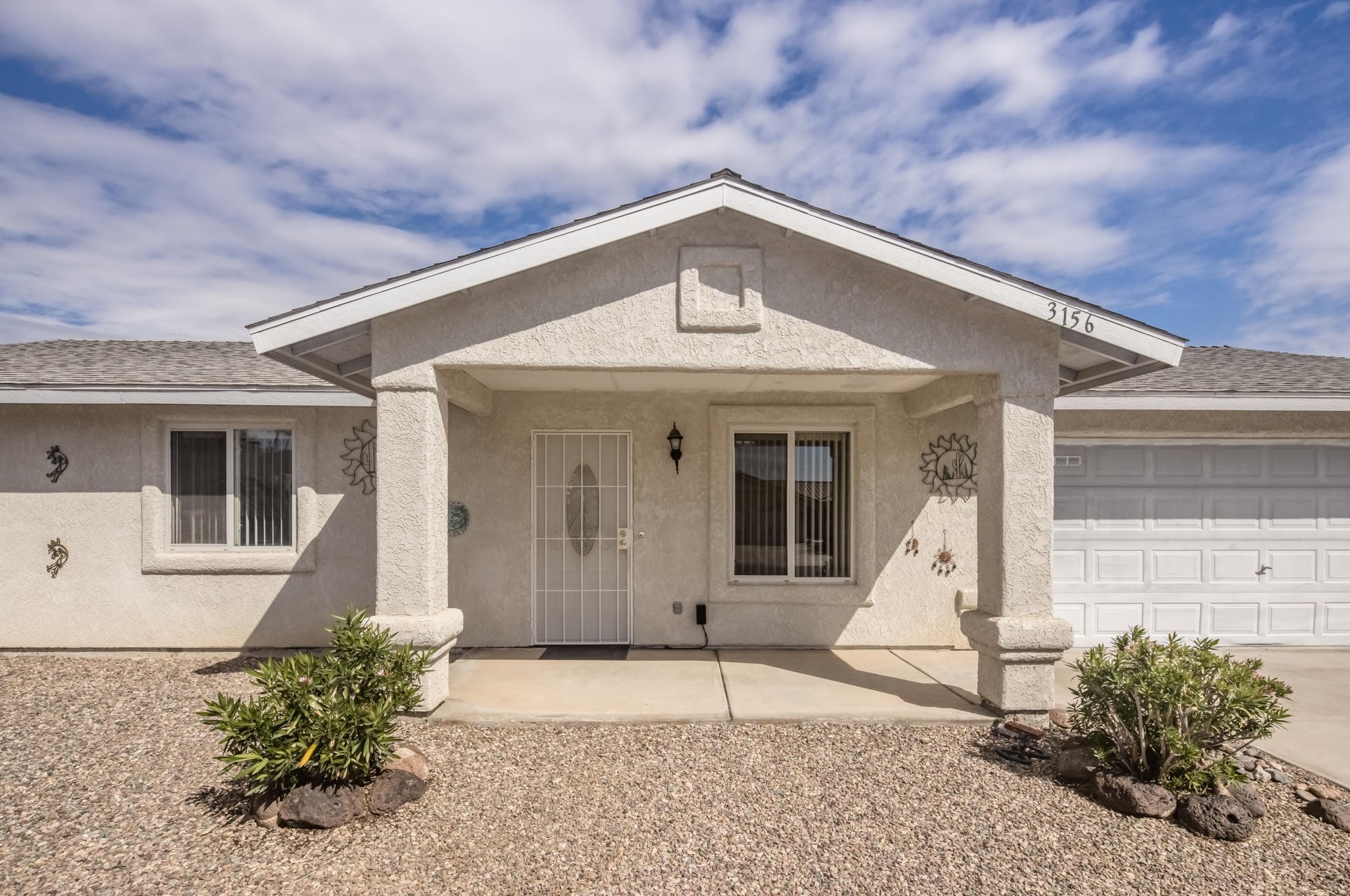 3156 Moccasin Dr, Lake Havasu City, AZ 86406-8624