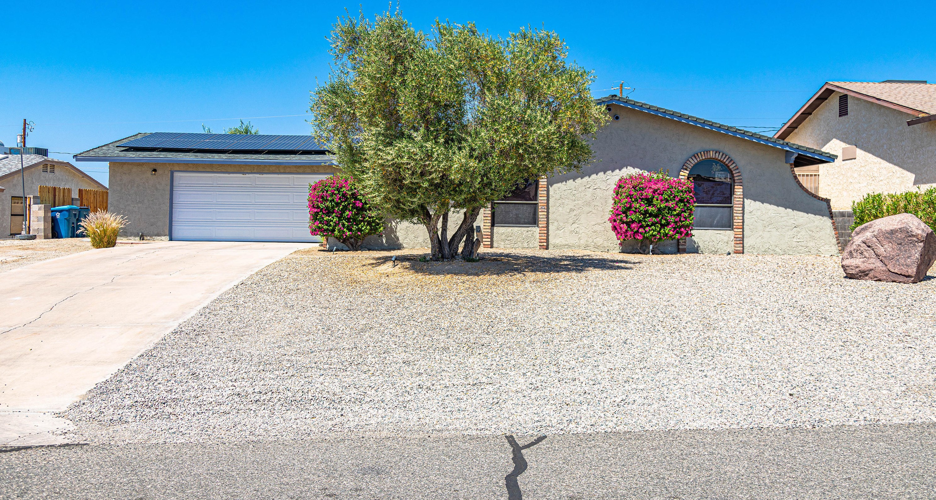 2389 Tigertail Dr, Lake Havasu City, AZ 86403