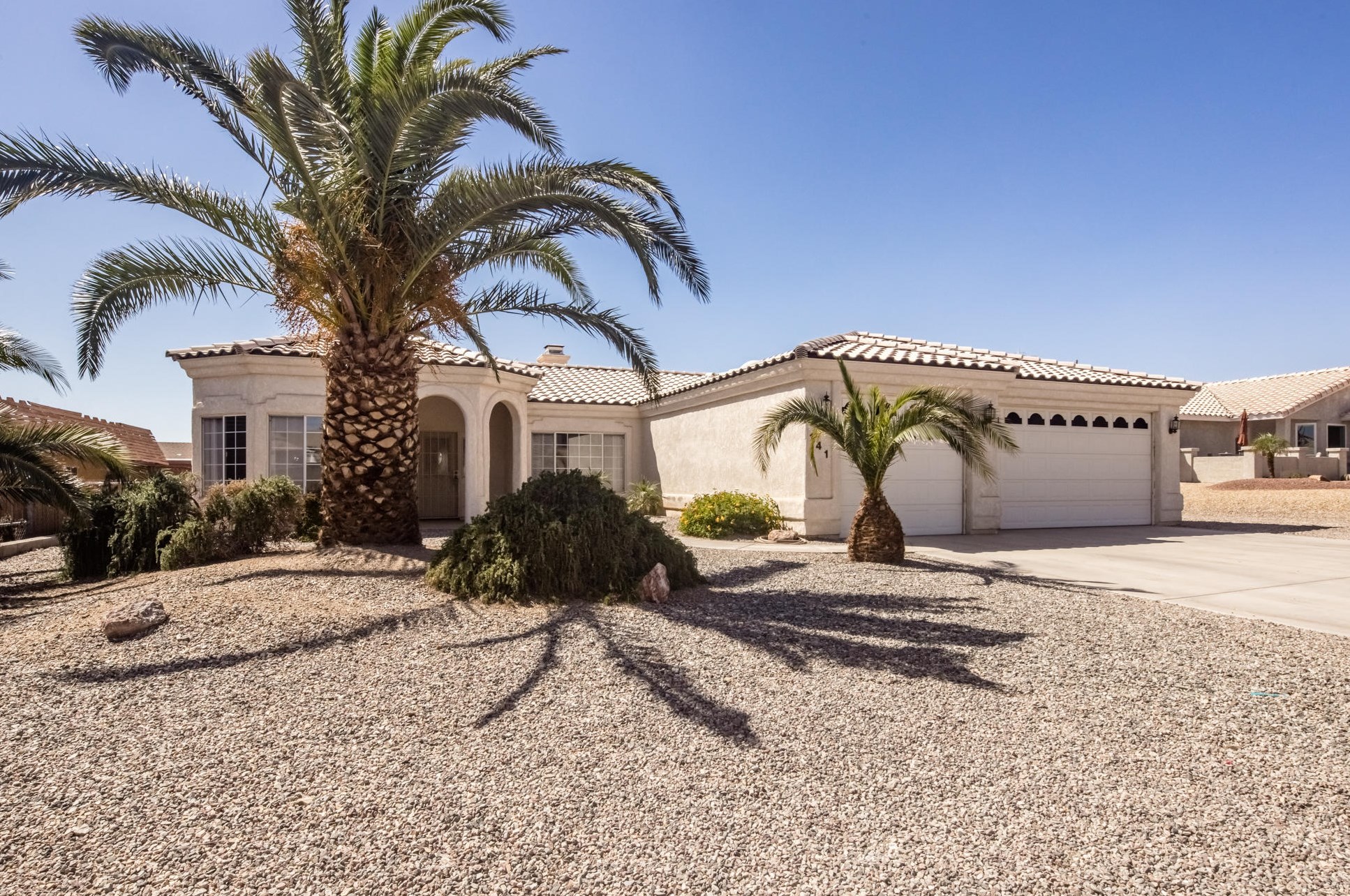 141 Cypress Dr, Lake Havasu City, AZ 86403-6809