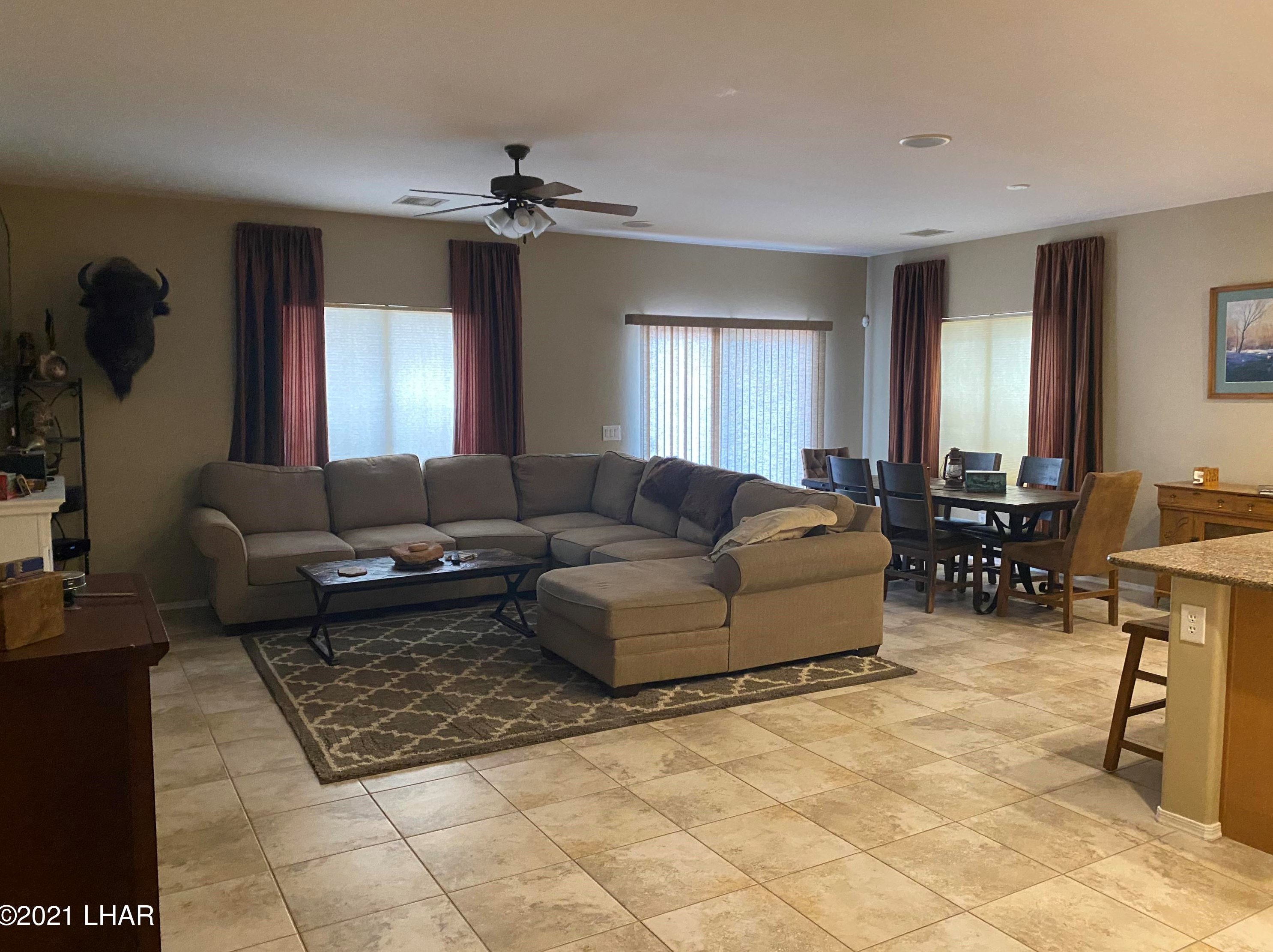 1942 Savannah Dr, Lake Havasu City, AZ 86404