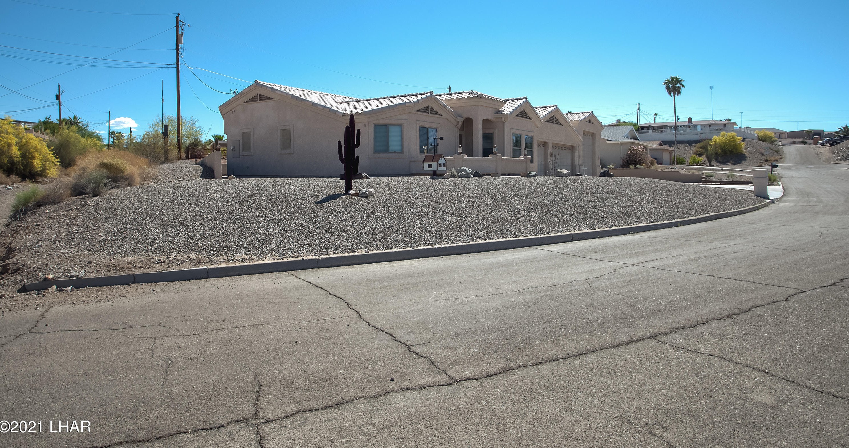 1570 Palomino Dr, Lake Havasu City, AZ 86406-8910