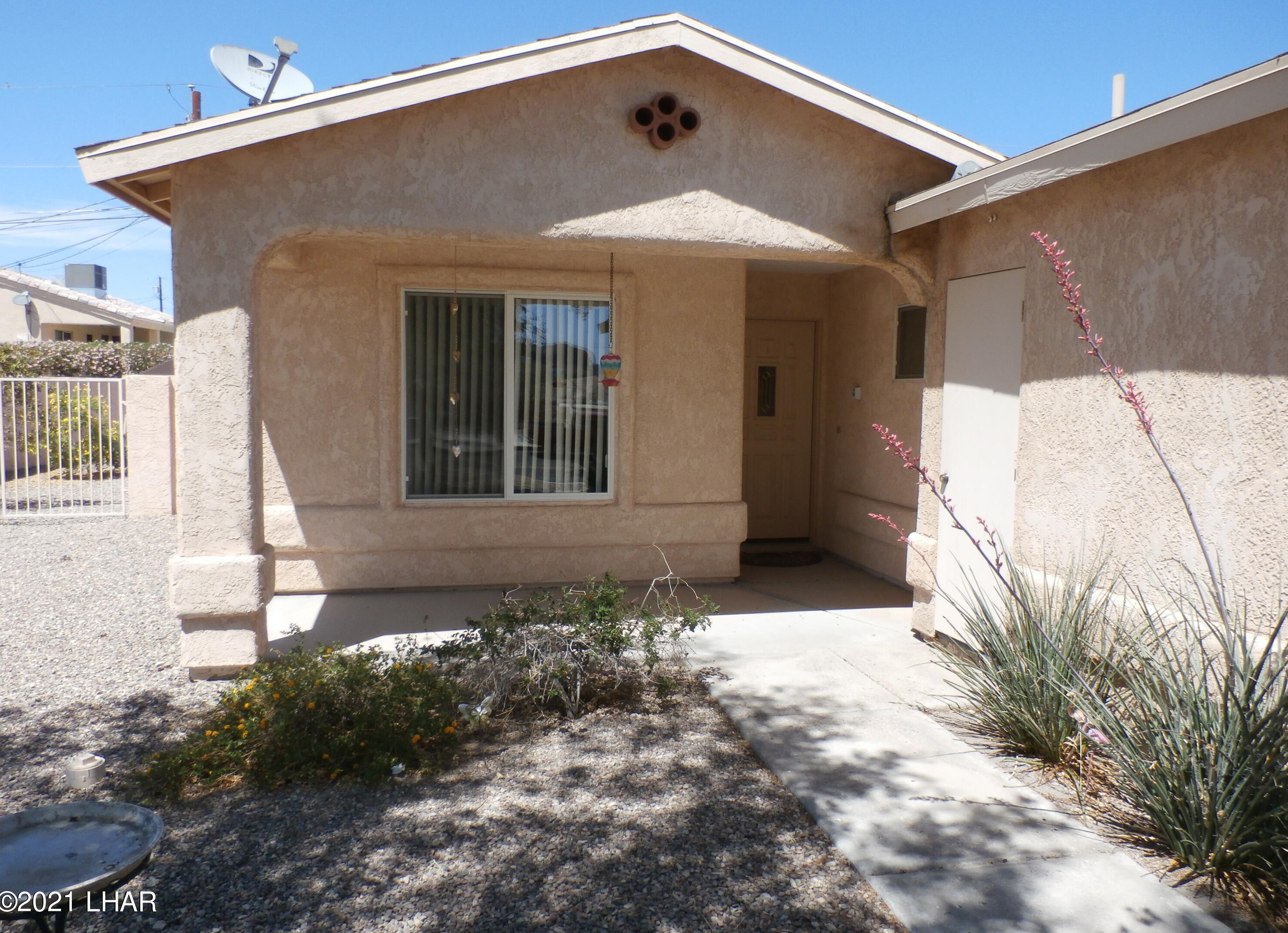 3461 Kearsage Dr #101-102, Lake Havasu City, AZ 86406