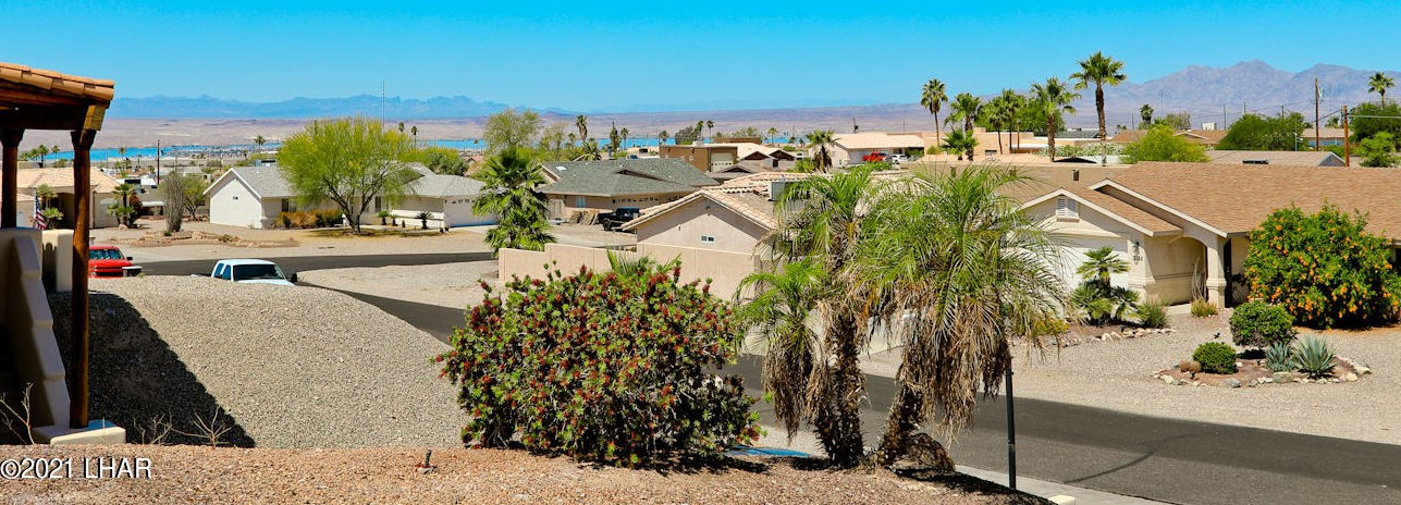 3340 Roadrunner Dr, Lake Havasu City, AZ 86406-7121