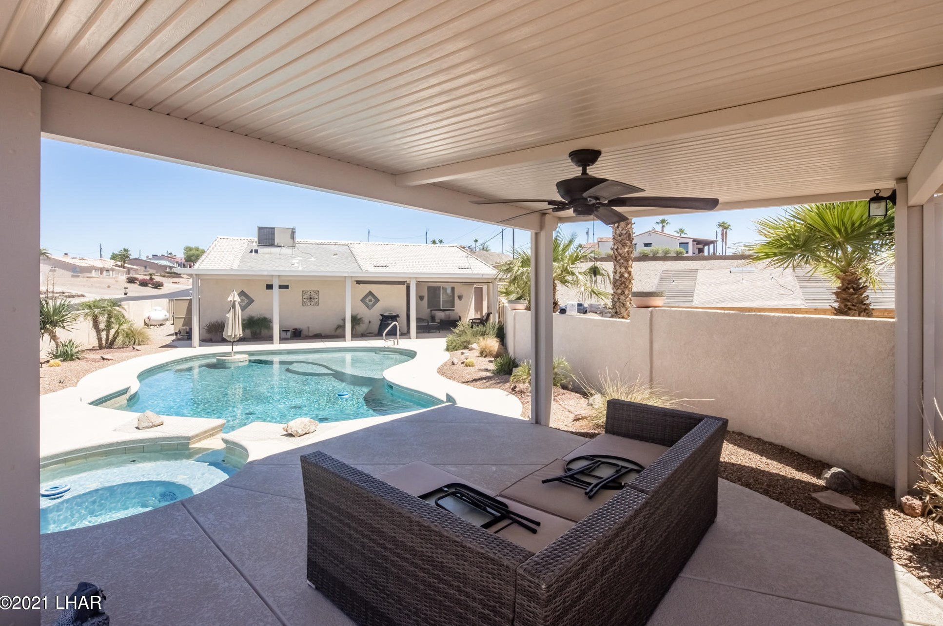4141 Carlsbad Dr, Lake Havasu City, AZ 86406-8047