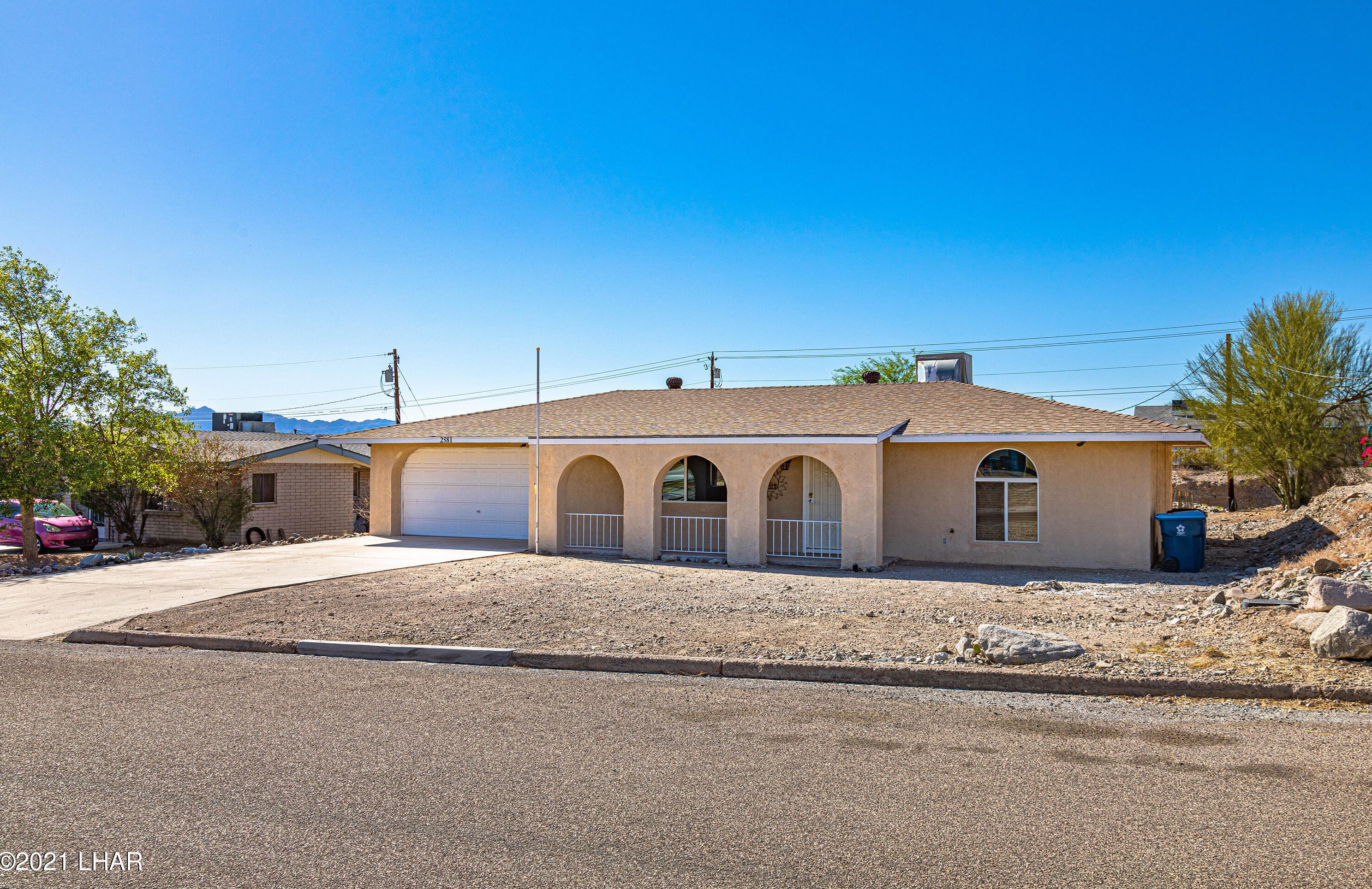 2581 San Juan Dr, Lake Havasu City, AZ 86403-3151