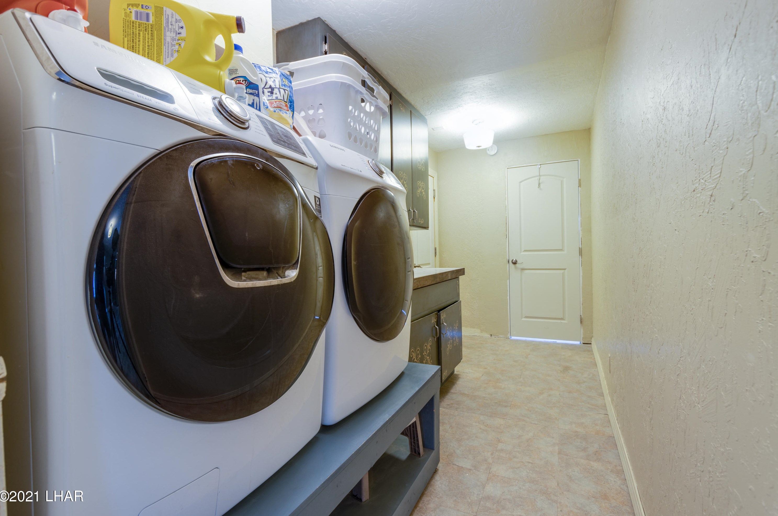 2140 Smoketree Ave, Lake Havasu City AZ  86403-5808 exterior