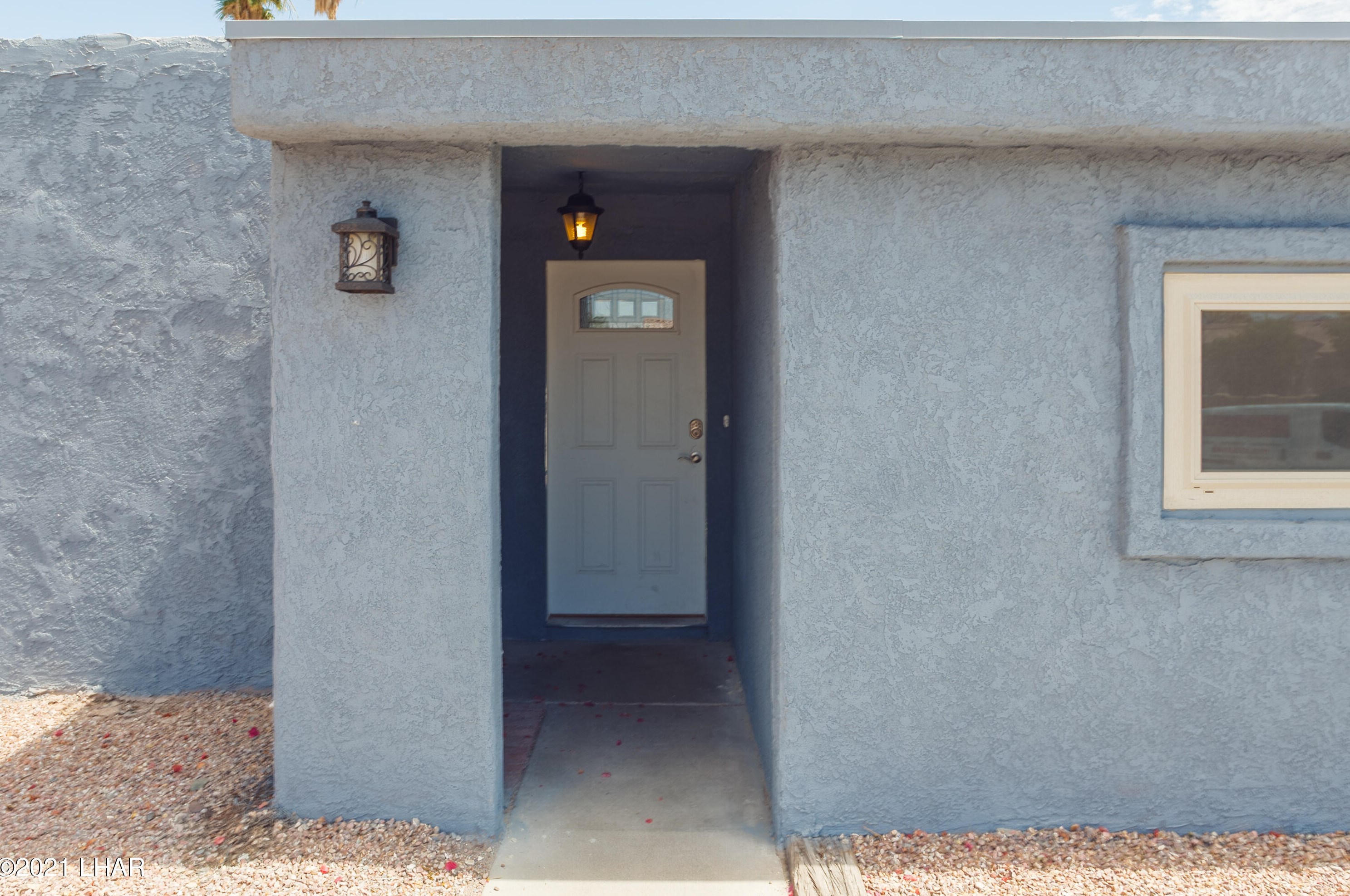 2140 Smoketree Ave, Lake Havasu City AZ  86403-5808 exterior