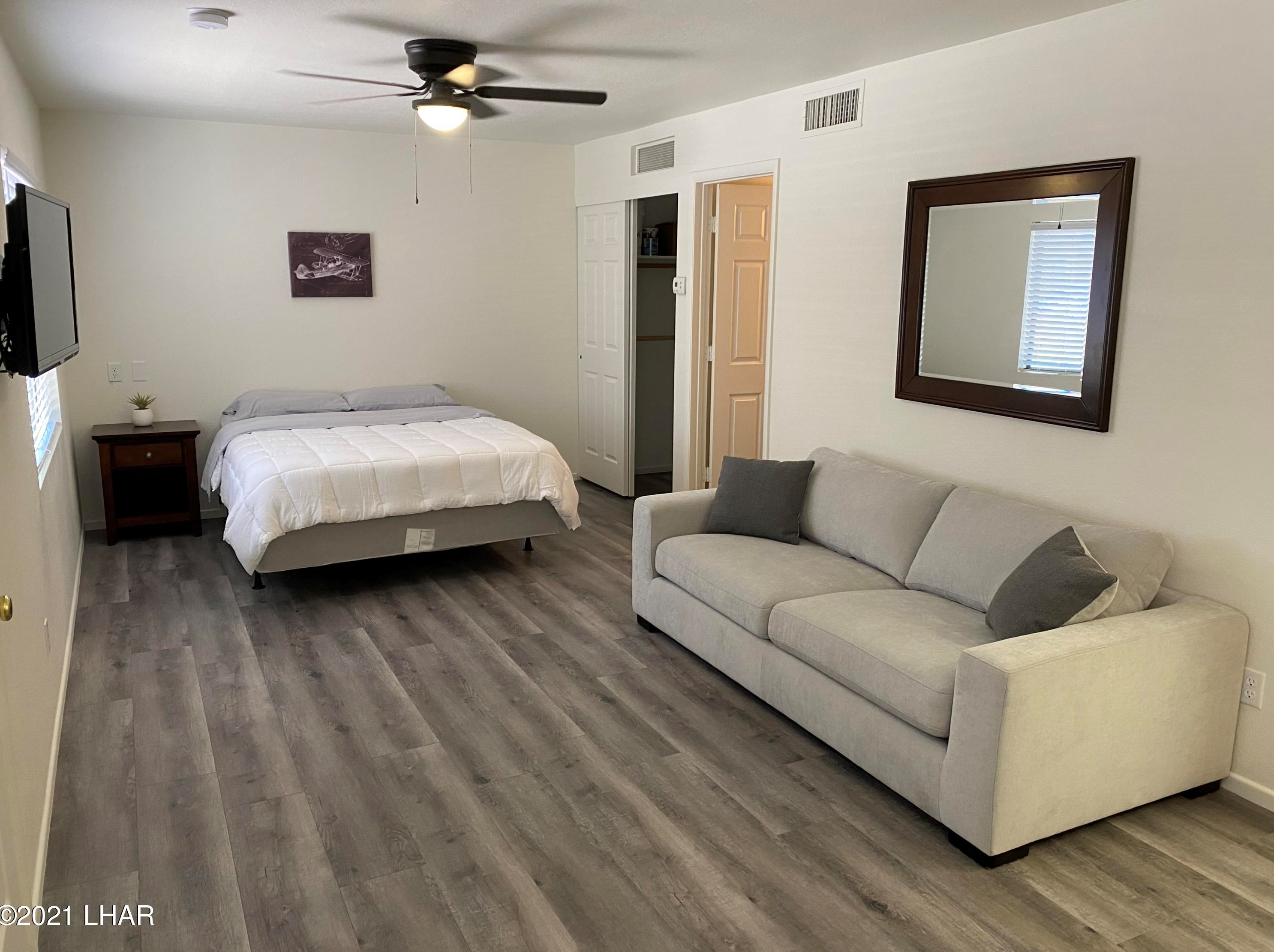 1989 Mesquite Ave, Lake Havasu City AZ  86403-5732 exterior